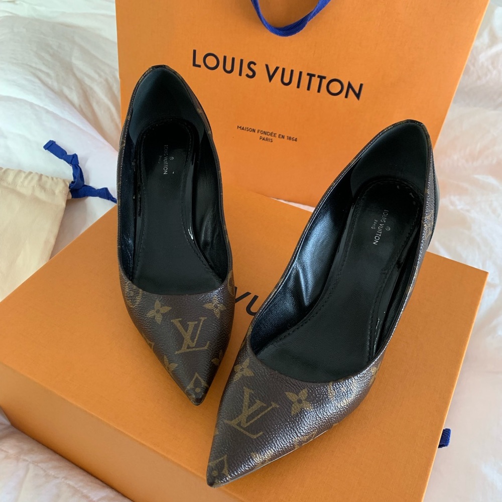 LOUIS VUITTON- Cherie Pump